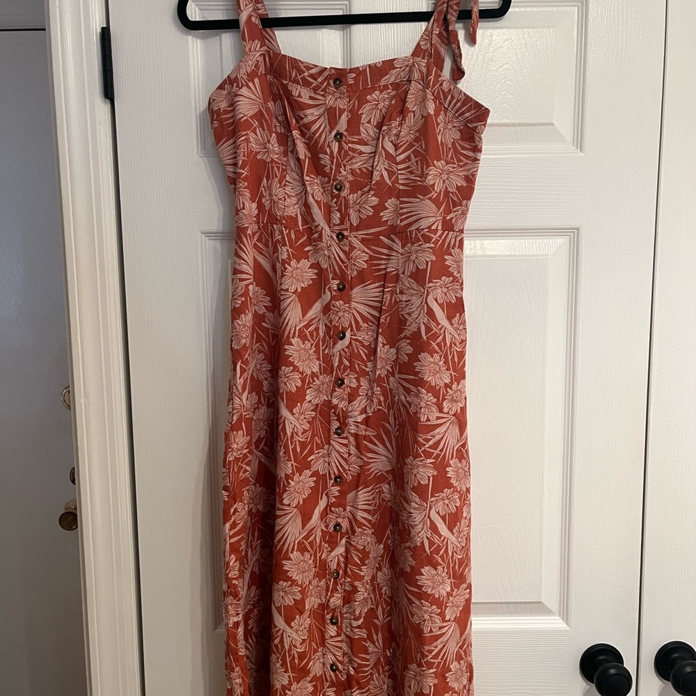 C&C California Linen Blend Ellis Dress - Picture 2 of 9